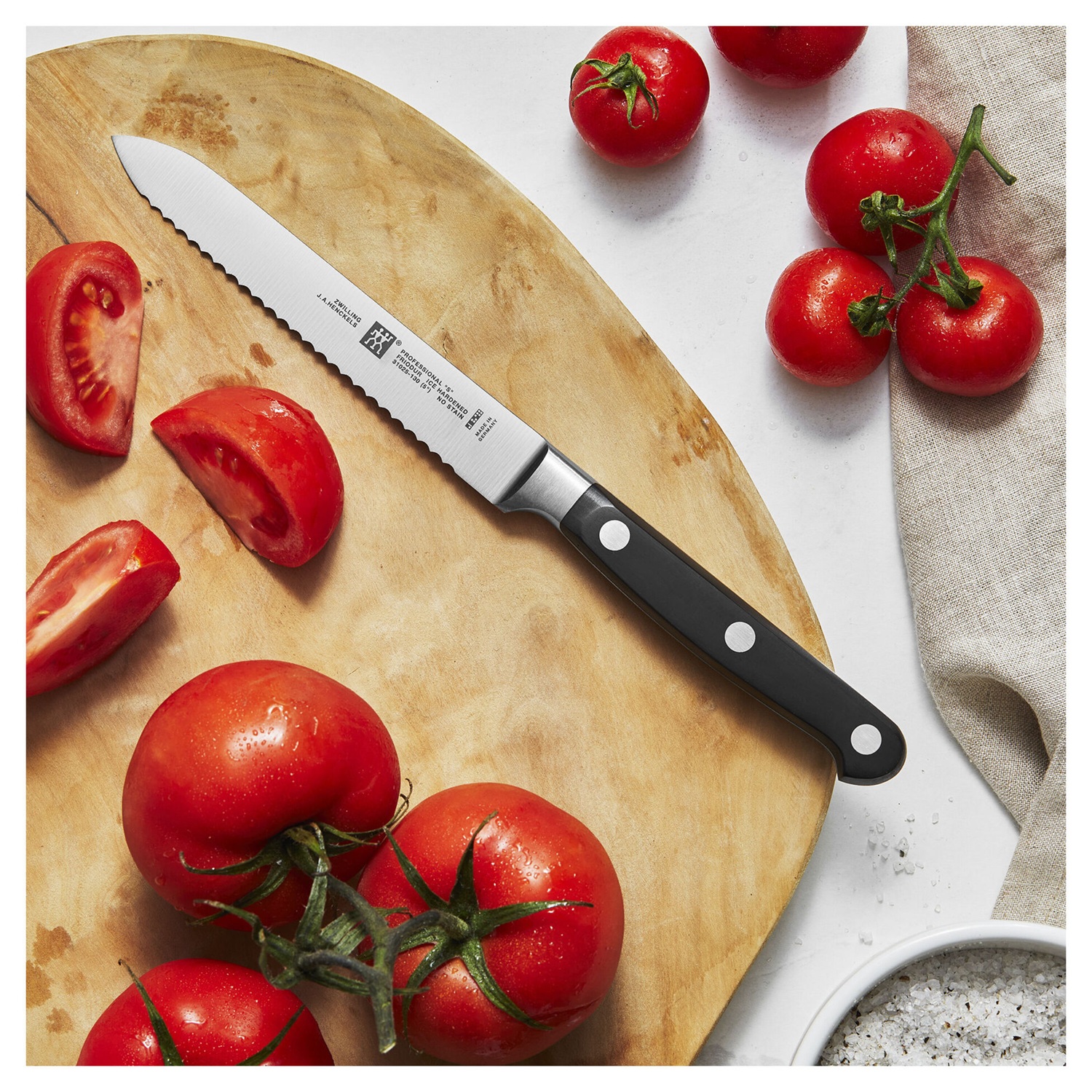 Couteau universel cranté forgé 13 cm professionnal s - zwilling