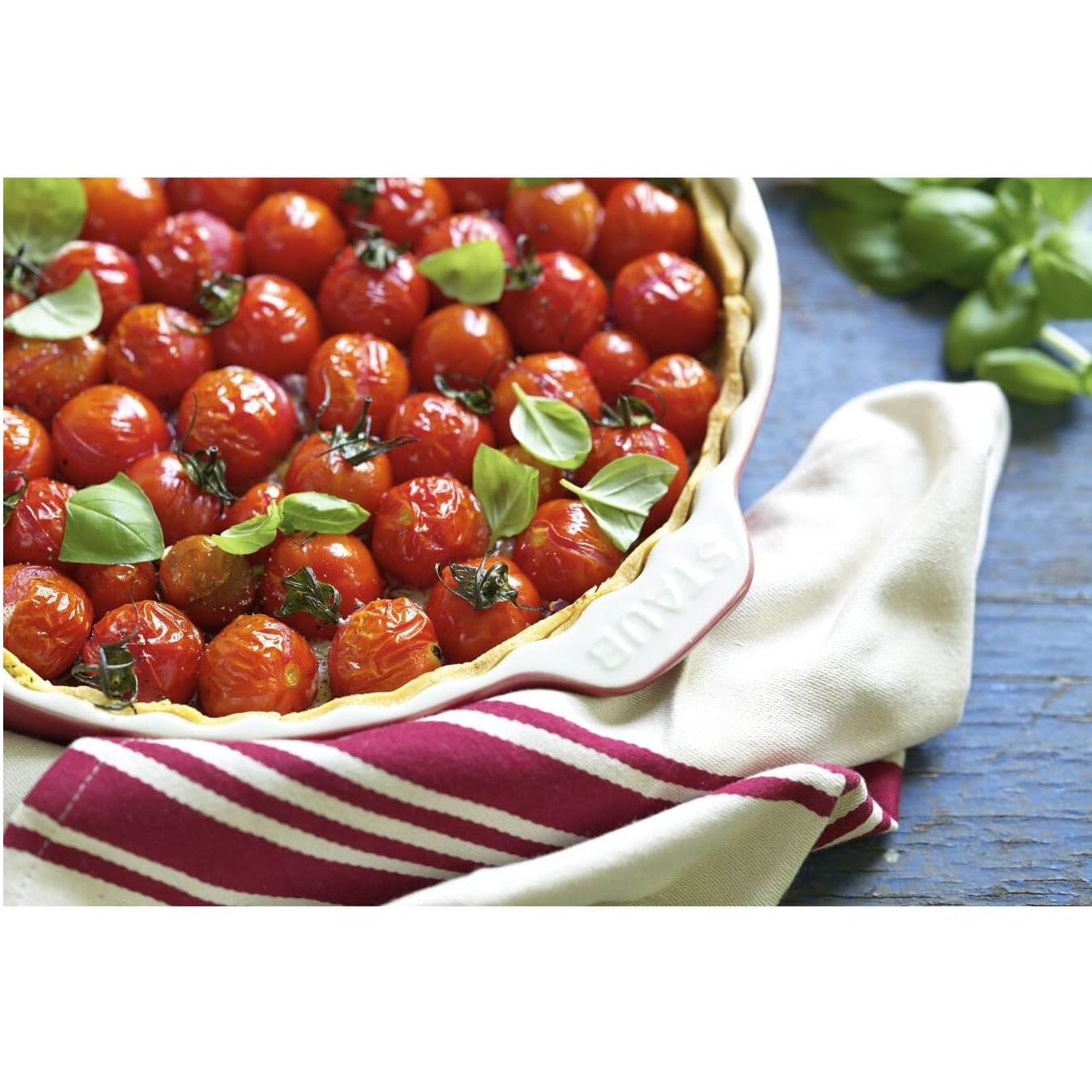 Moule à tarte en céramique , rouge cerie ø30 cm - staub