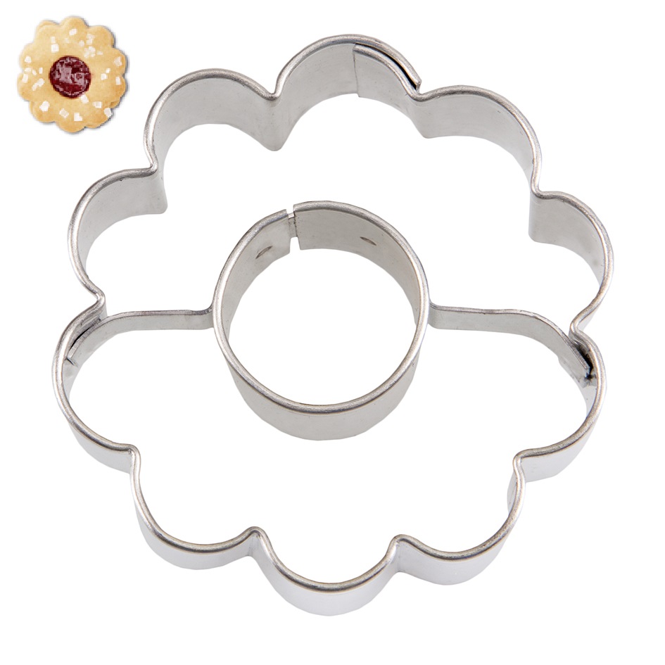 Emporte piece pour galette aux amandes en forme de couronne 4 cm - stadter