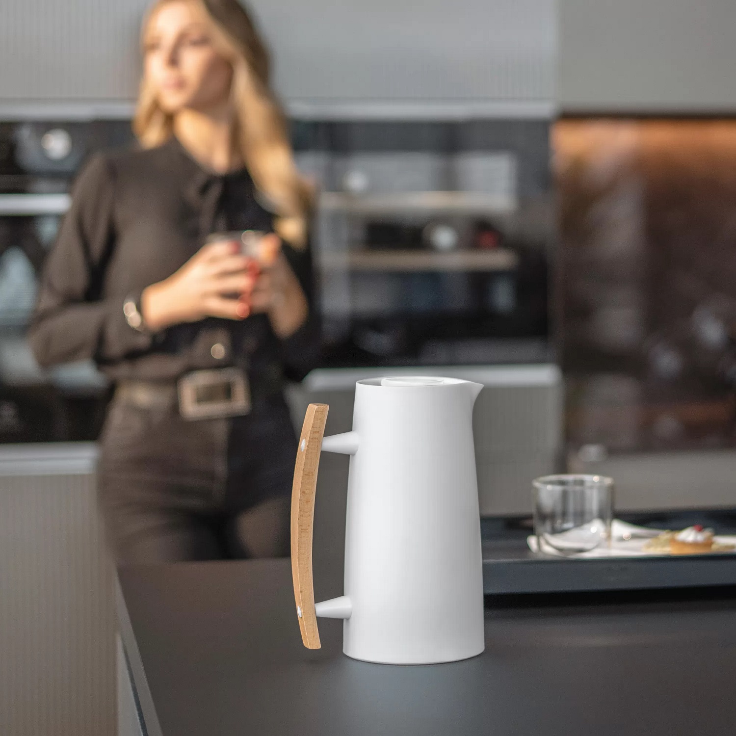 Carafe isotherme riviera 63 blanc pour le thé ou le café 1l - guzzini