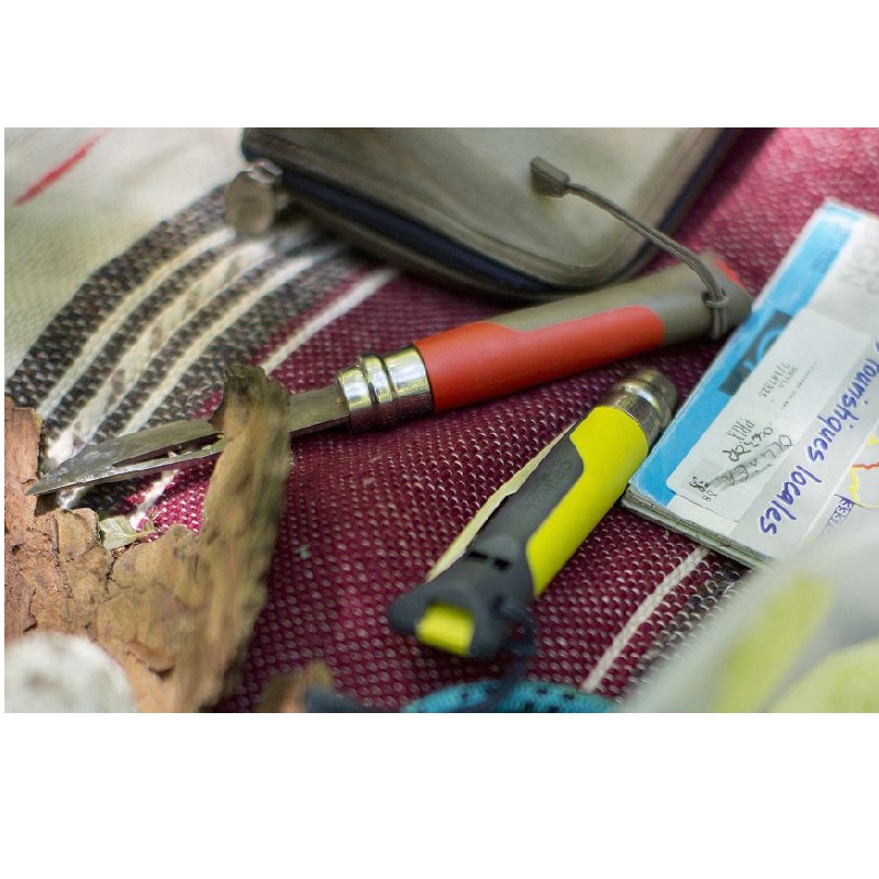 Couteau de poche outdoor soft terre rouge n°8 - opinel 