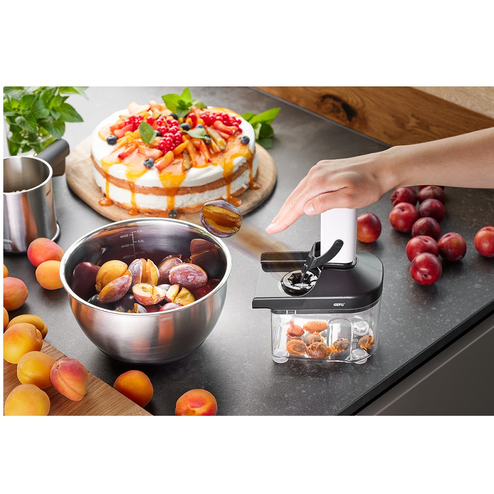 Corer dénoyauteur à prunes avec récupératuer de noyaux - gefu