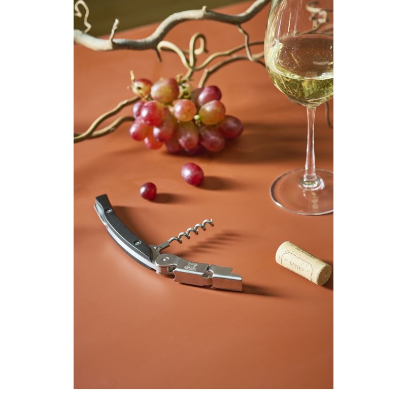 Malbec noir tire-bouchon sommelier coupe capsule - peugeot saveurs