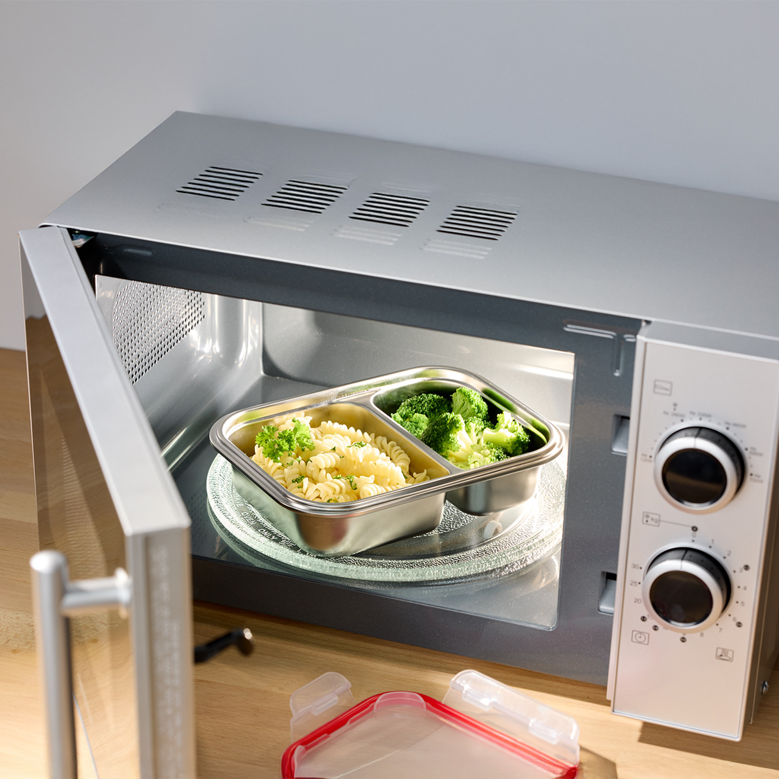 Lunch box, boîte de conservation en acier inox, divisée, 450 + 280 ml, compatible micro-ondes - westmark