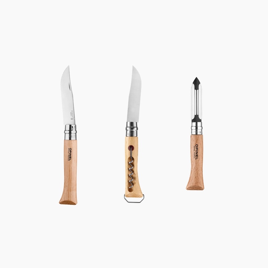 Kit cuisine nomade composé d'un n10 décapsuleur et tire-bouchon, n12 cranté, 1 éplucheur et une planche - opinel 