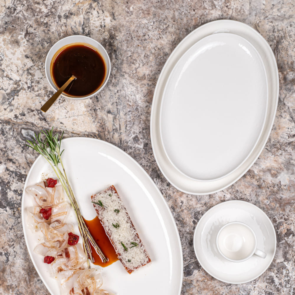 Plat ovale ecume 25x17 cm cm - table et passion