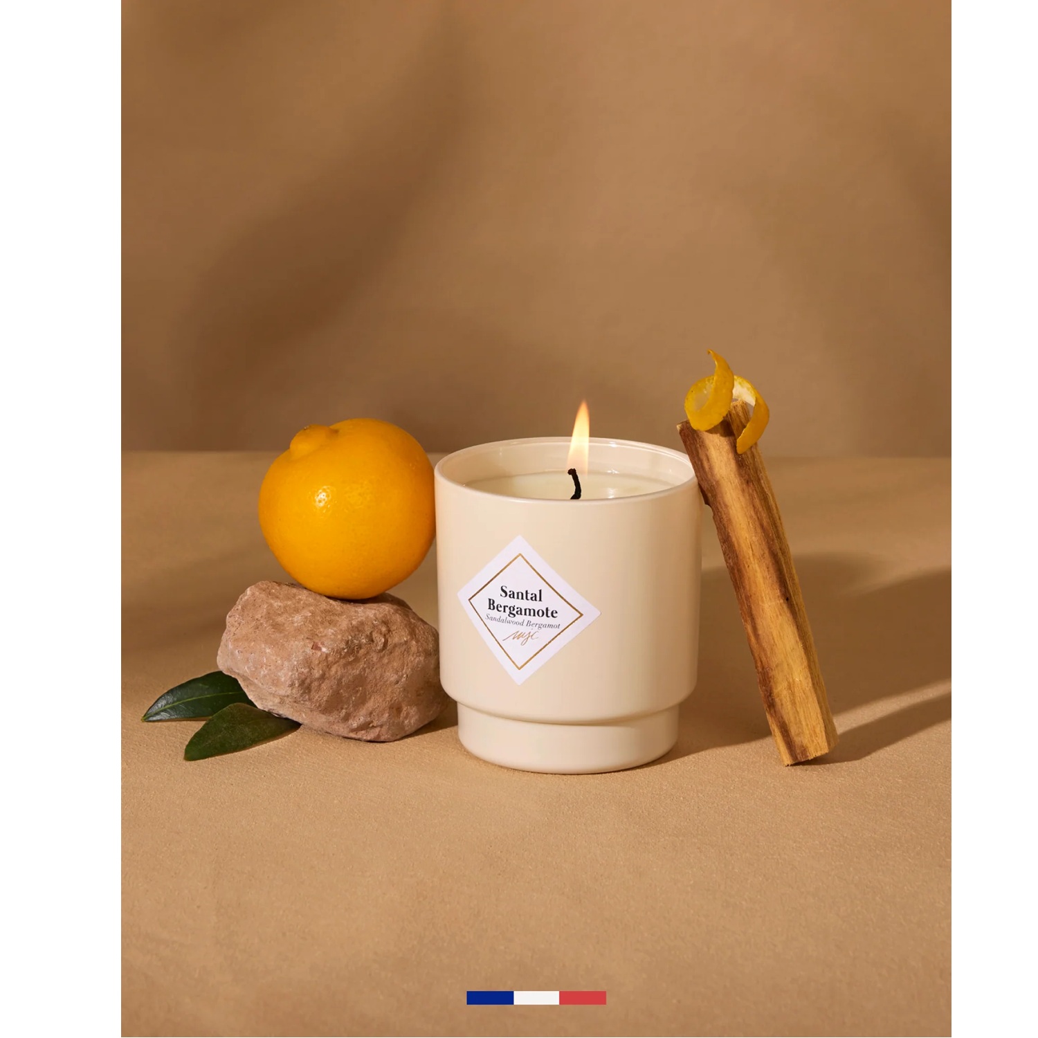 Bougie parfumée santal bergamote classique 180g 36h - my jolie candle