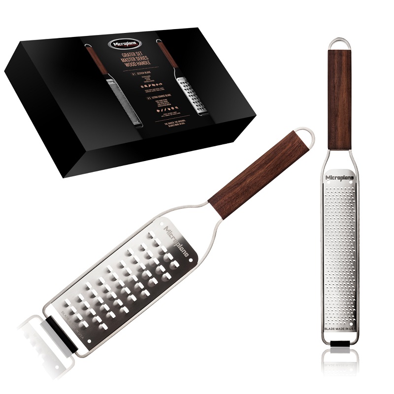 Coffret 1 zesteur et 1 rape tres gros grains collection master manche bois - microplane