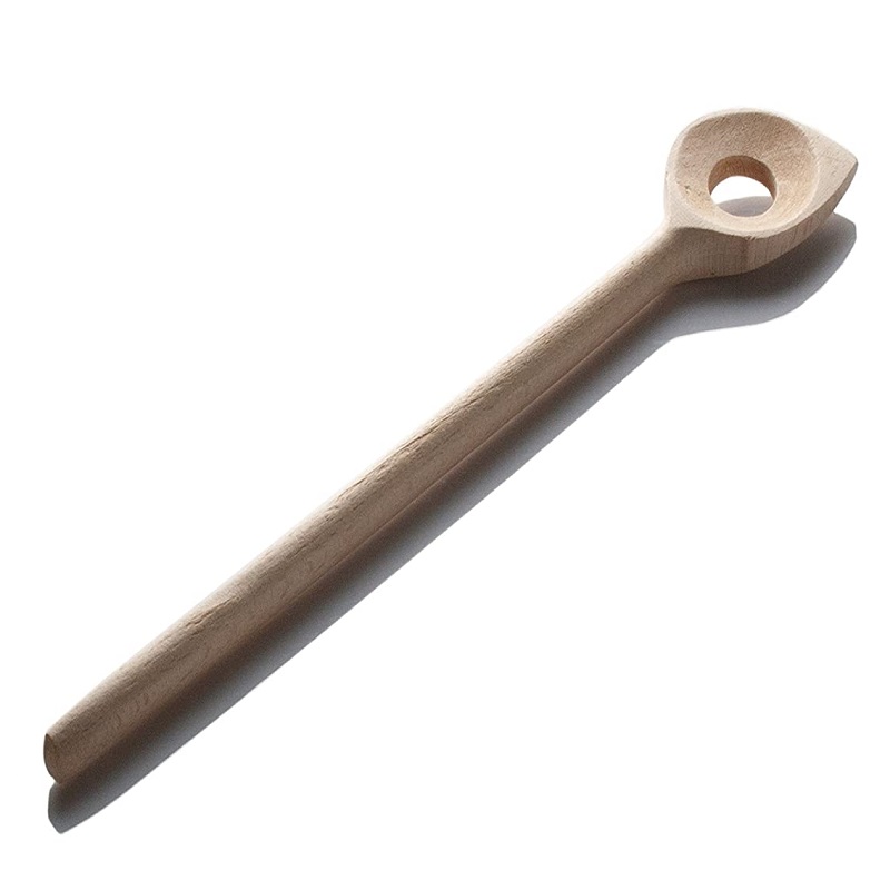 Cuillere en bois a coin pointu avec trou 30 cm - lares