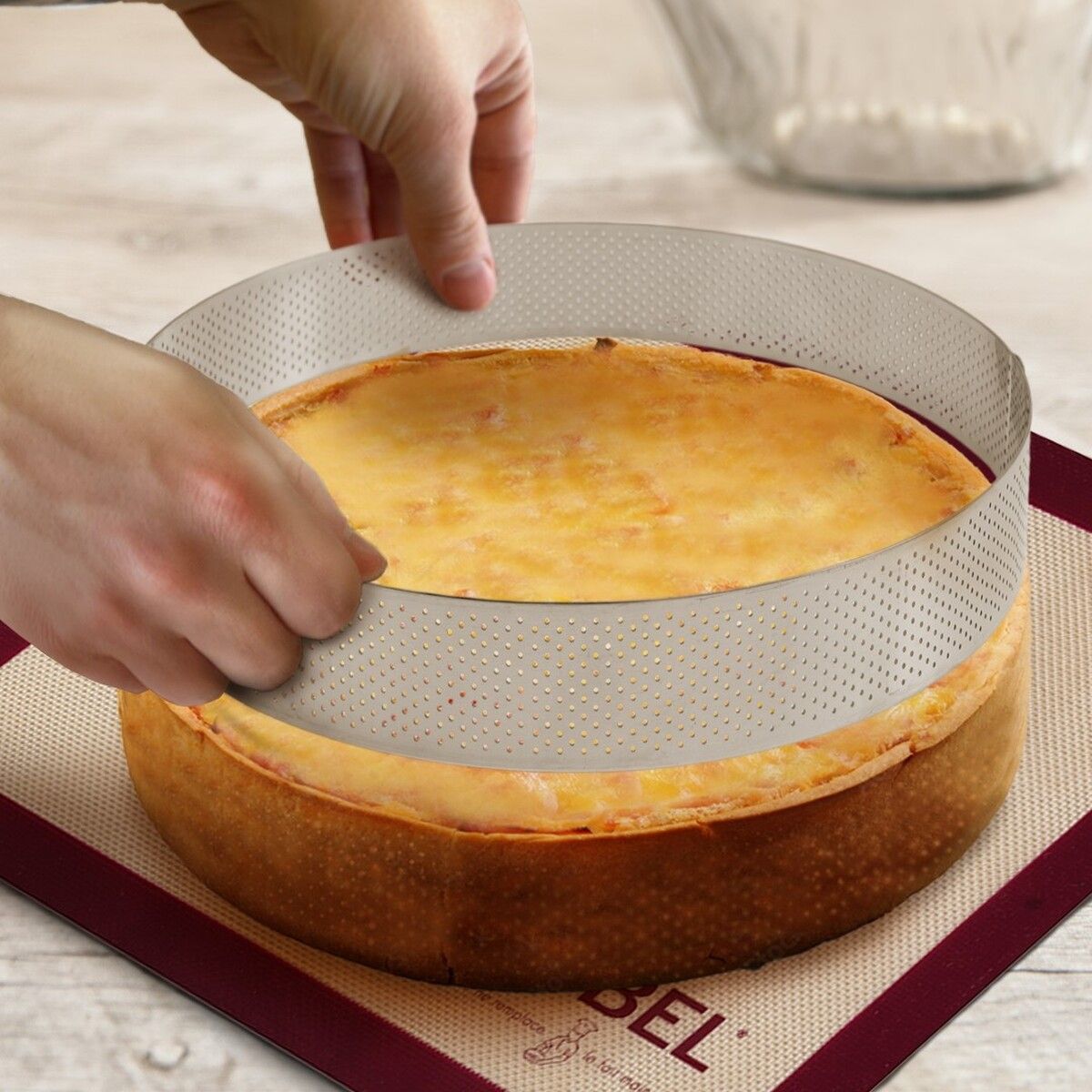 Cercle à tarte perforée en inox ø 18cm h3,5 cm - gobel