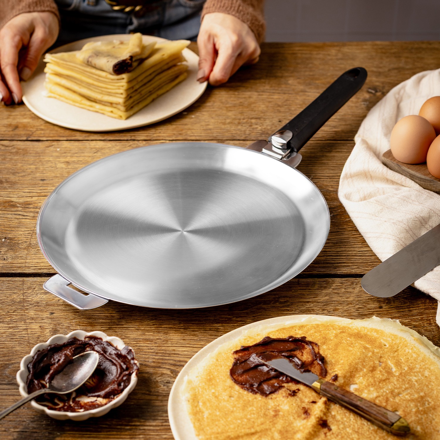 Crêpière mutine en inox, poignée amovible ø26 cm- cristel