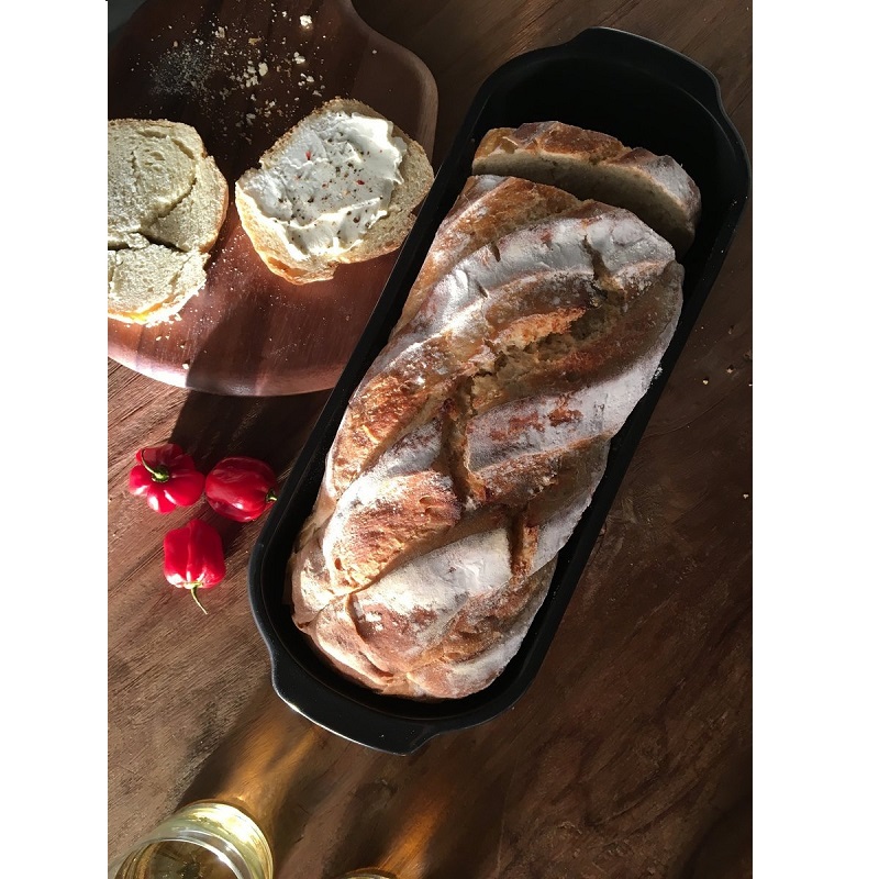 Moule a pain de campagne en ceramique rouge grand cru - emile henry 