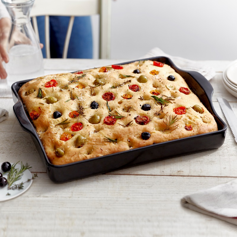 Moule a focaccia 40 x 30 cm gris fusain - emile henry 
