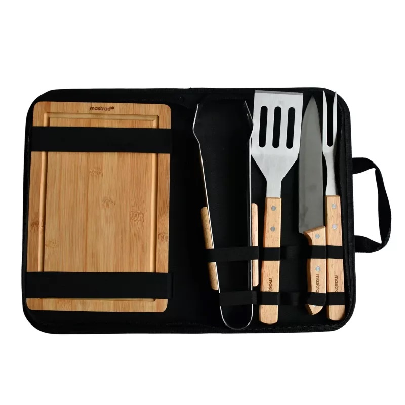 Set barbecue 4 ustensiles et une planche à découper - mastrad