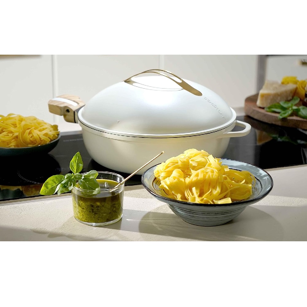 La fabuleuse ustensile de cuisson 8 en 1 sauteuse corps blanc meringue 28 cm - cookut