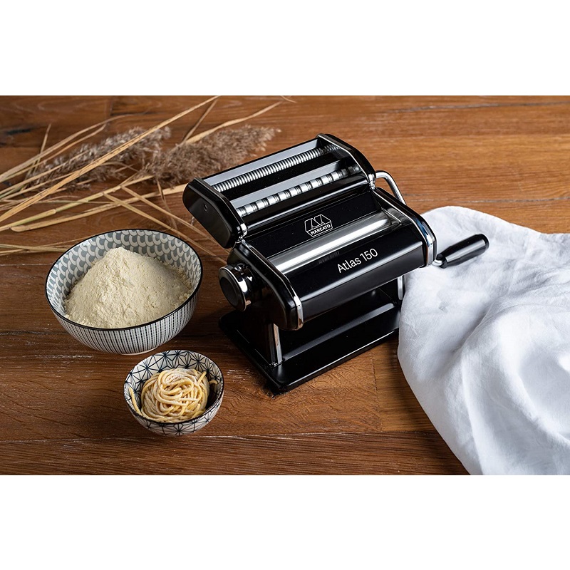 Machine à pâtes manuelle atlas 150 design rose poudré - marcato