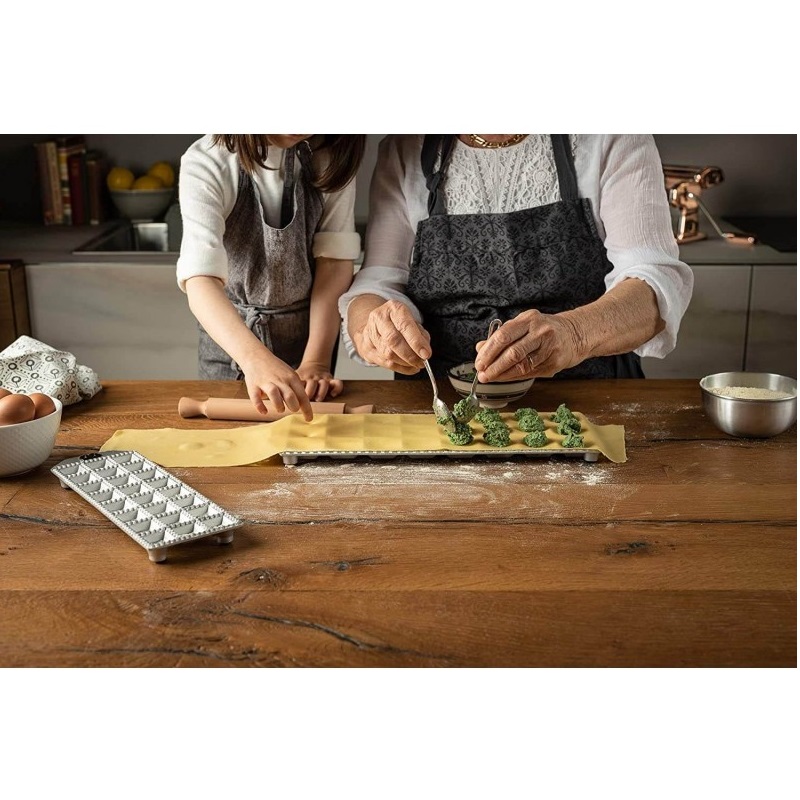 Plaque a raviolis classic 24 carres 35x35mm - marcato