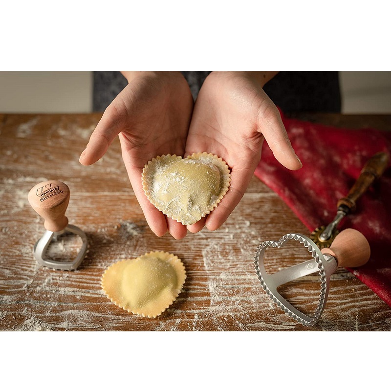 Tampon emporte-piece raviolis ou biscuits classic coeur 8 cm - marcato