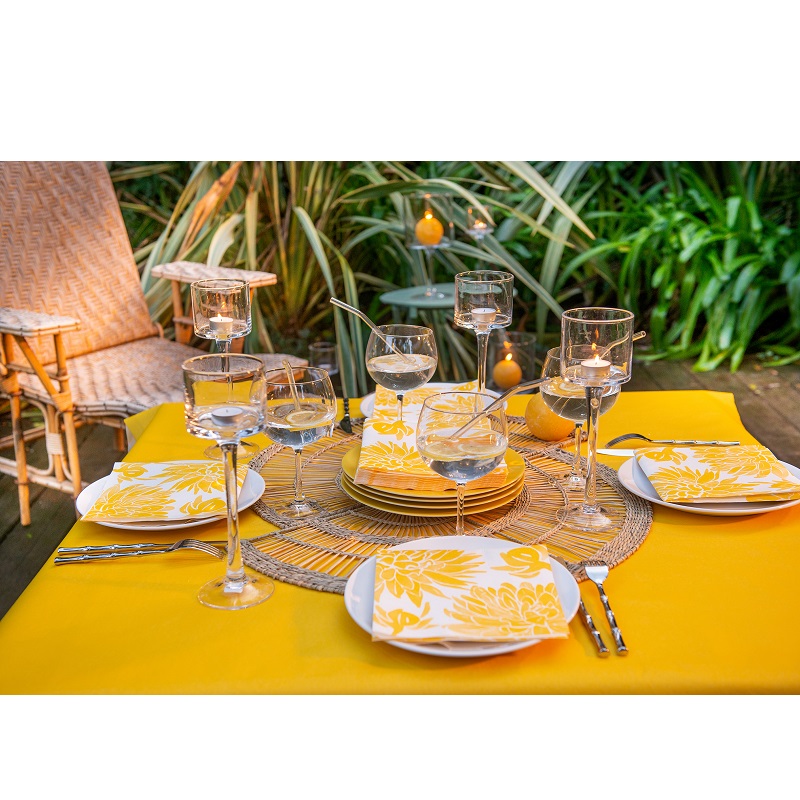 Nappe en papier intisse uni jaune 1,60 m x 2,4 m - francoise paviot