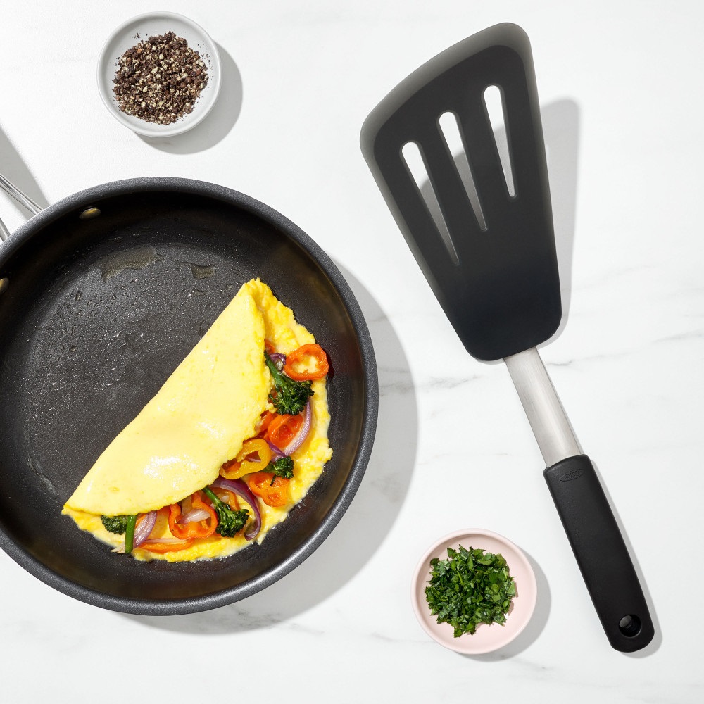 Spatule flexible ajourée en silicone - oxo