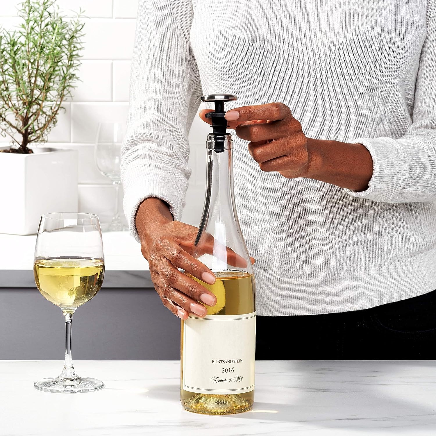 Set de 2 bouchons de conservation hermétiques pour le vin - oxo