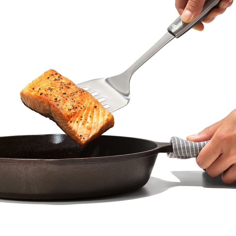 Spatule carrée perforée en inox - oxo