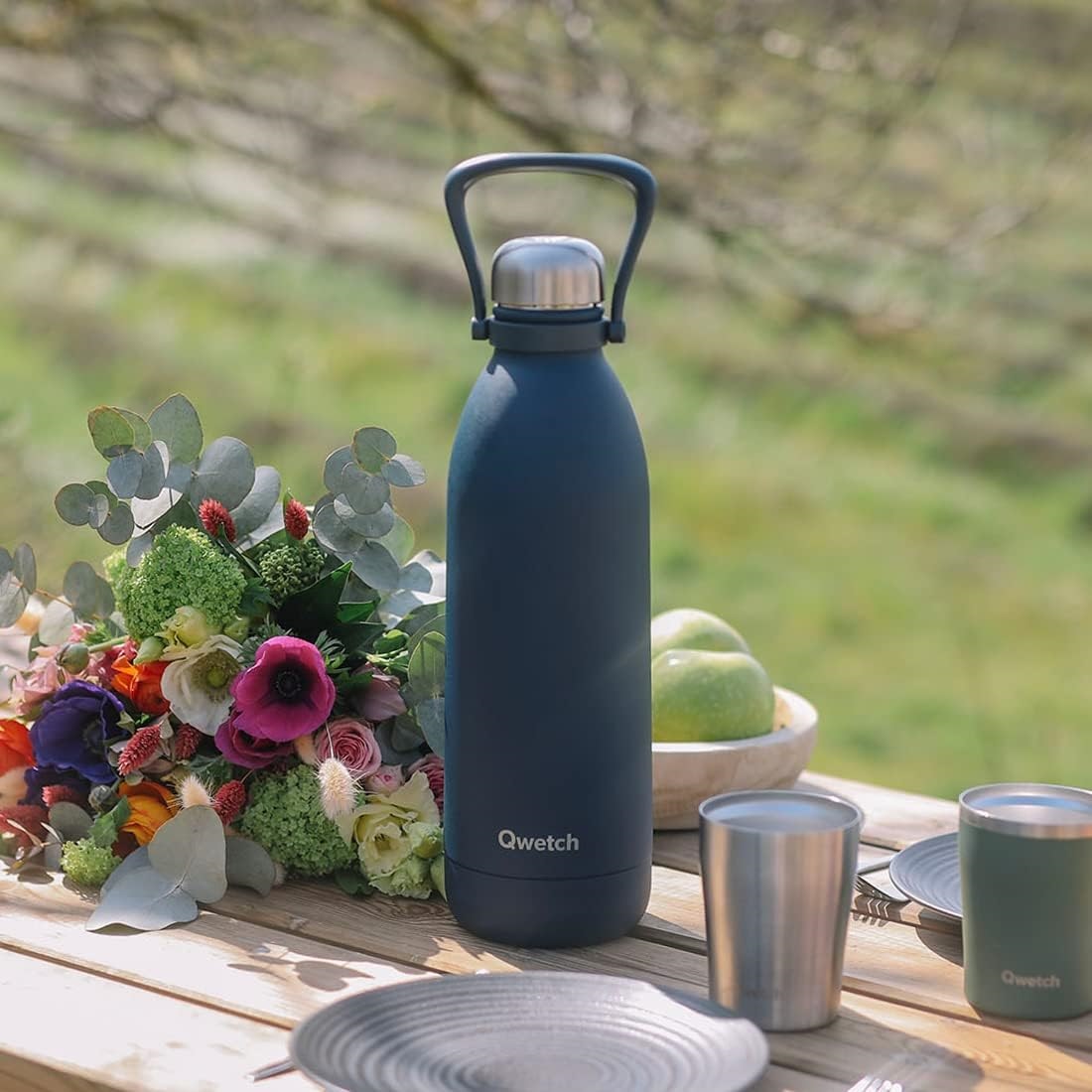 Bouteille isotherme avec poignée de portage 1,5 l titan bleu nuit - qwetch