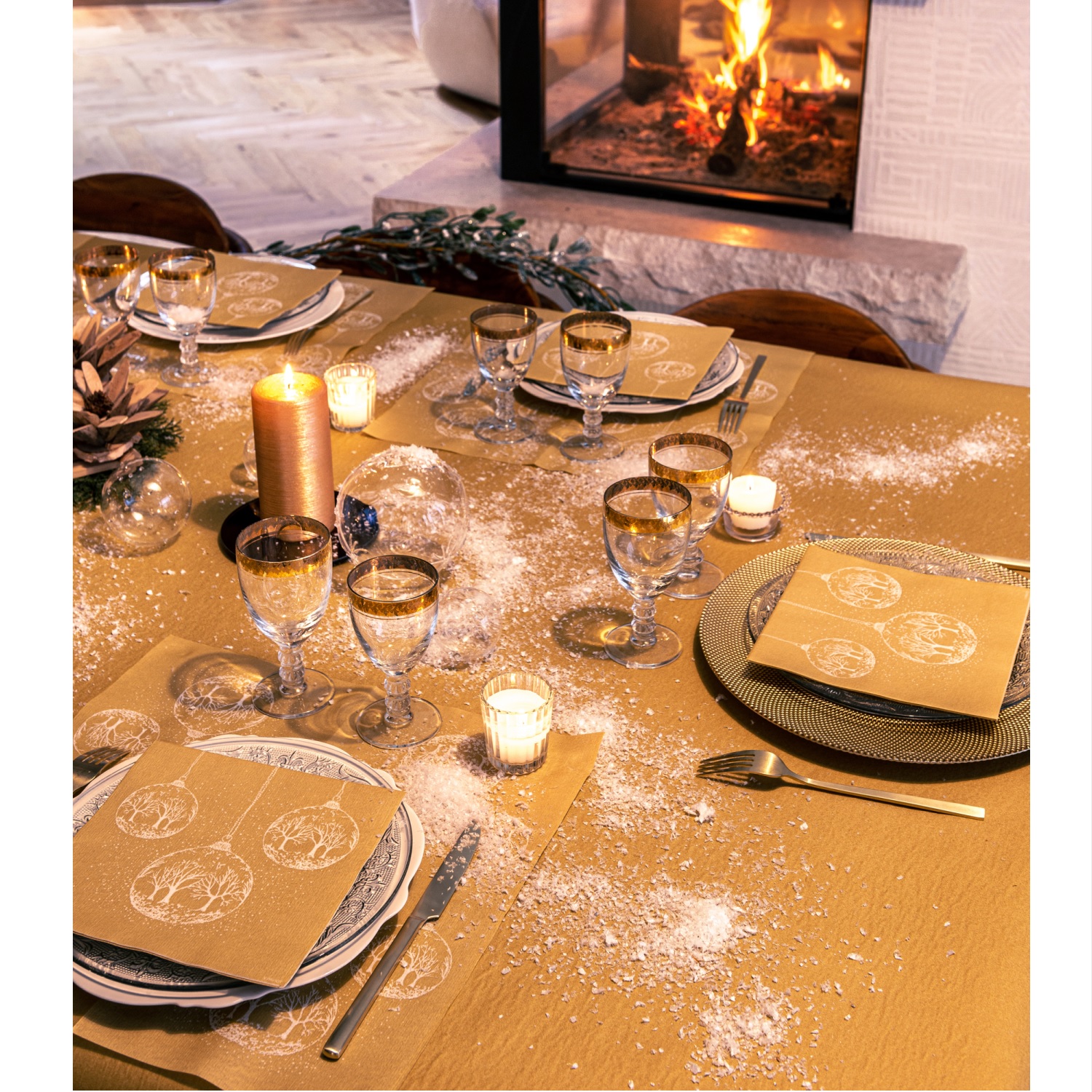 Lot de 20 serviette de table intissé 40 x 40 cm boule à neige or - francoise paviot