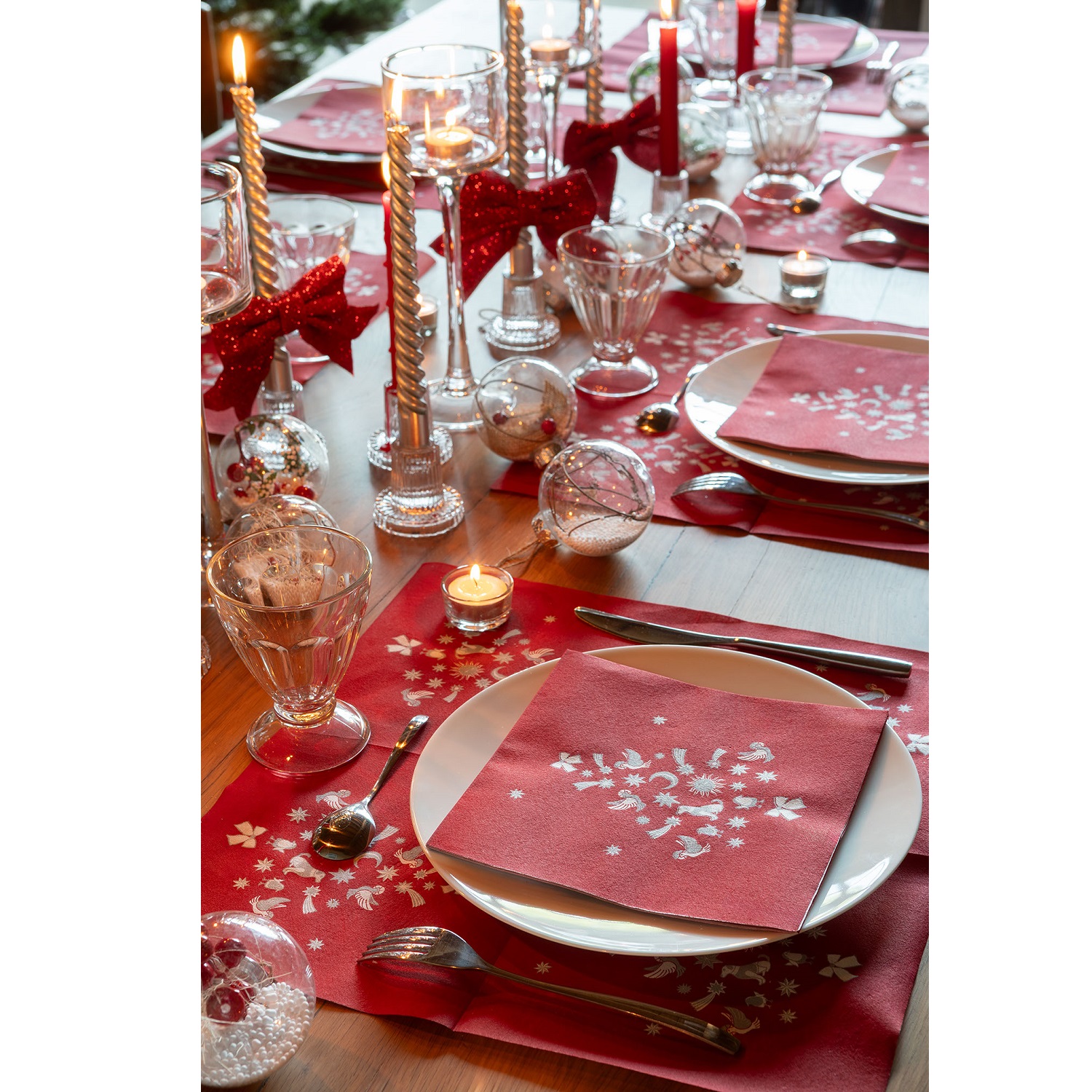 Lot de 20 serviettes en papier intissé 40x40 cm sapin de noel rouge - francoise paviot