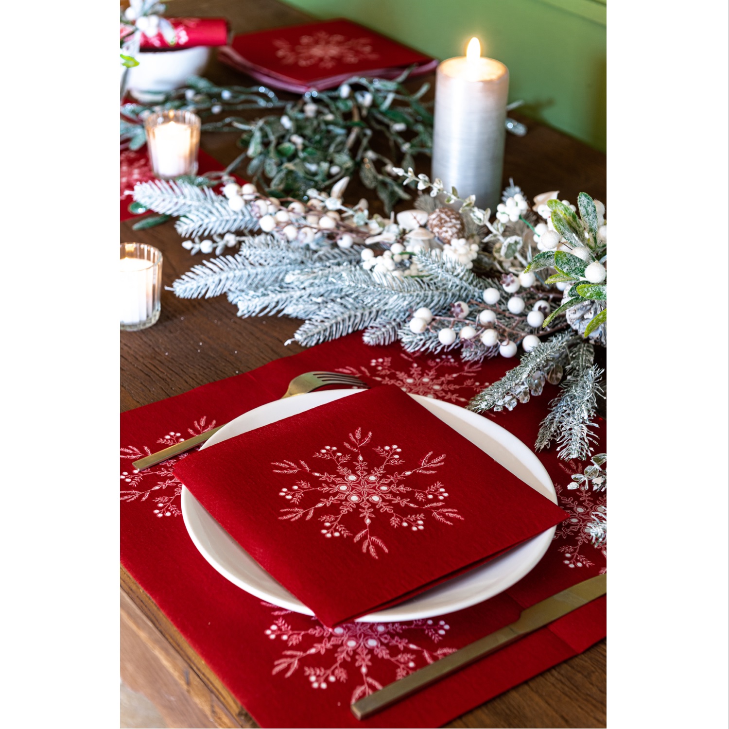 Lot de 20 serviette de table intissé 40 x 40 cm fleur des neiges rouge - francoise paviot
