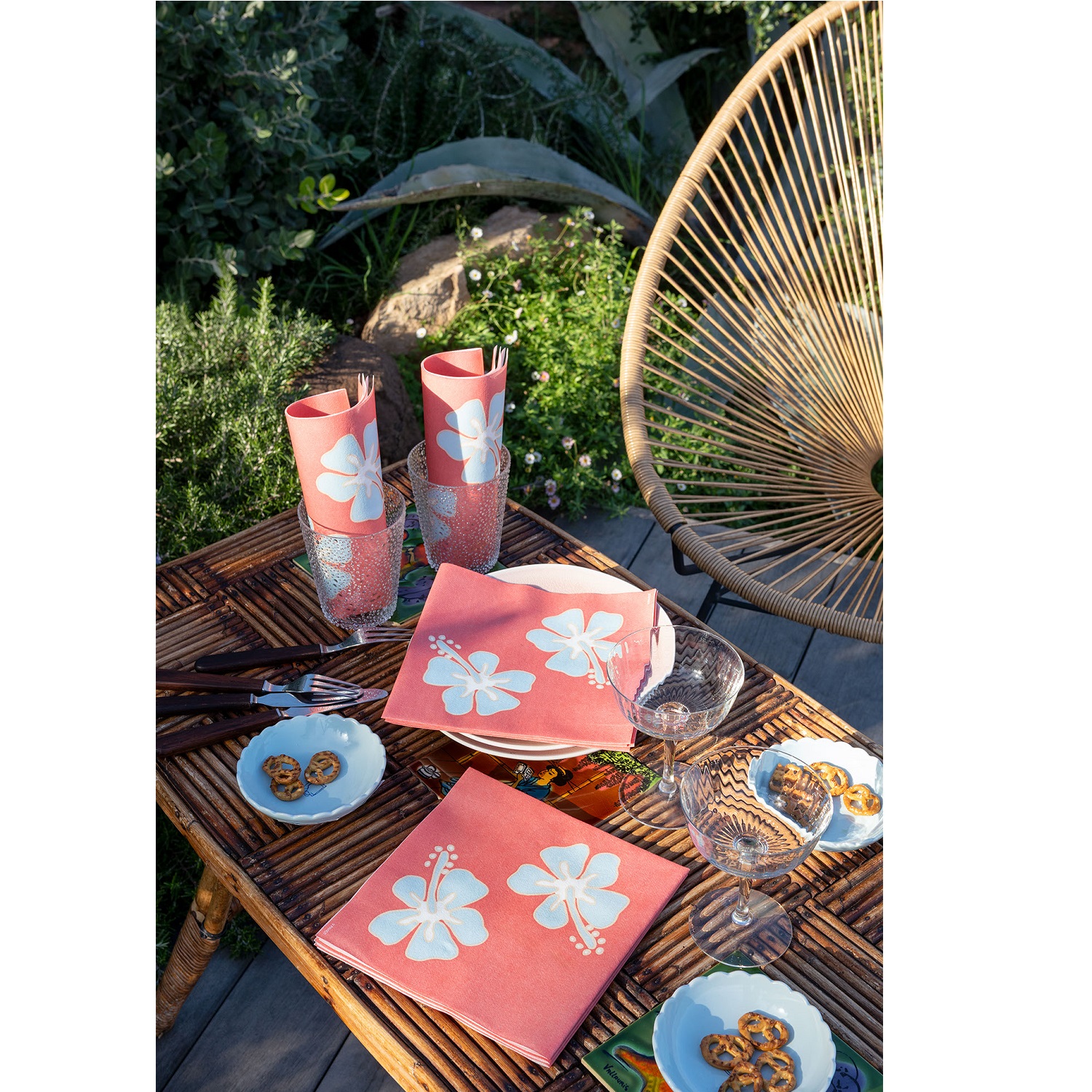 Lot de 20 serviettes en papier intissé 40x40 cm hibiscus corail - francoise paviot