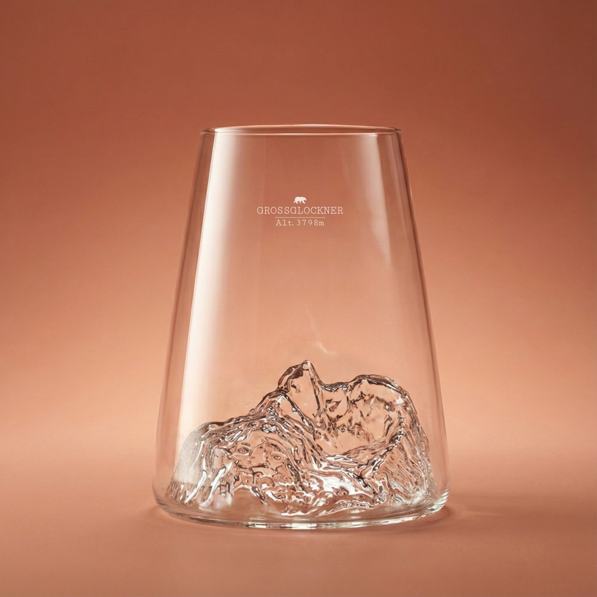 Verre long drink et bière - montagne großglockner - alaskan maker