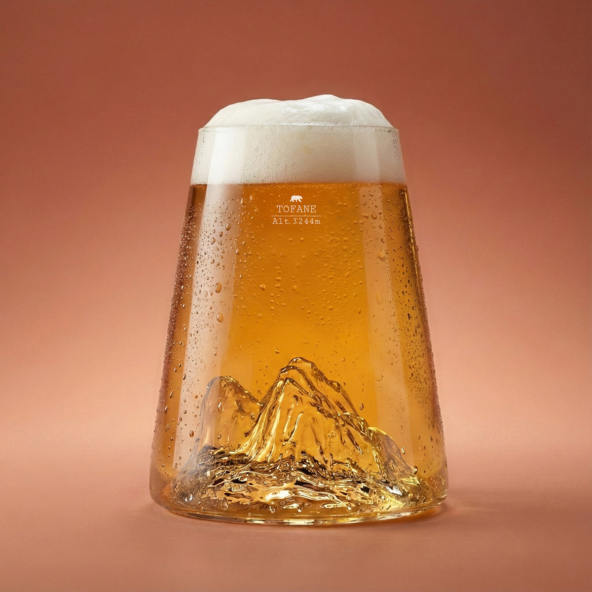 Verre long drink et bière - montagne tofane - alaskan maker